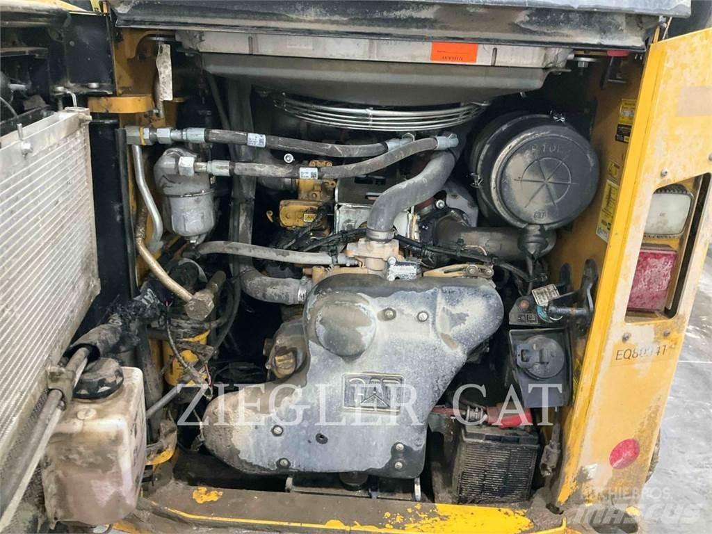CAT 299D3XE Beltelastere