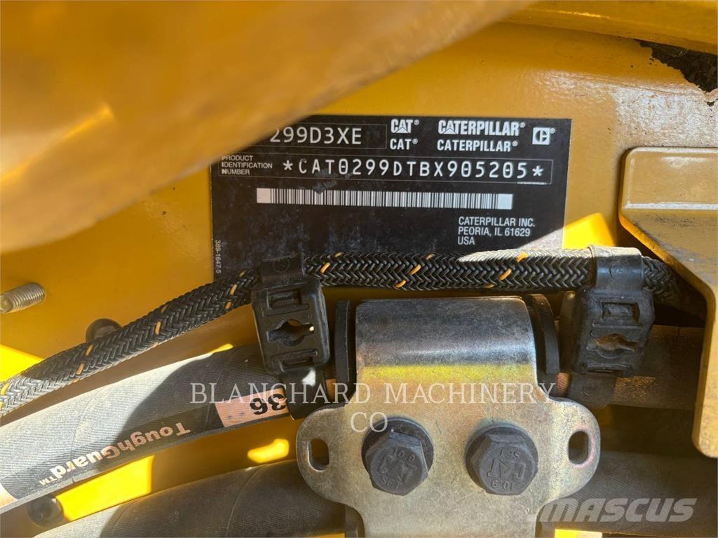 CAT 299D3XE Beltelastere