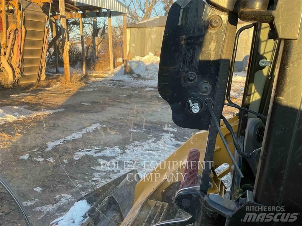 CAT 299D3XPS Beltelastere
