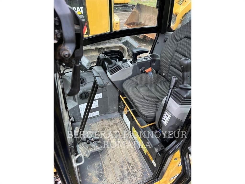 CAT 301.6-05 Beltegraver