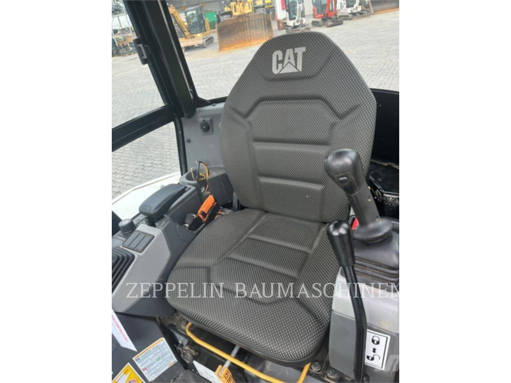 CAT 302.7CR-07 Beltegraver