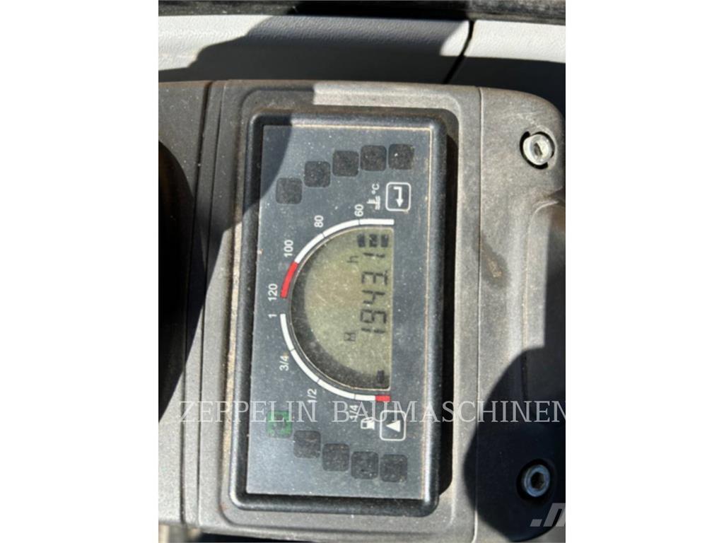 CAT 302.7D Beltegraver