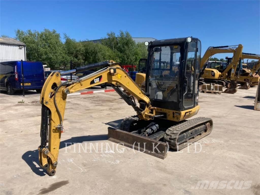 CAT 302.7D CAB Beltegraver