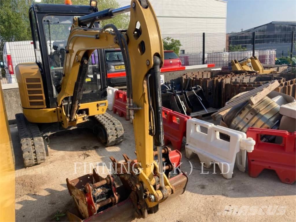 CAT 302.7D CAB Beltegraver