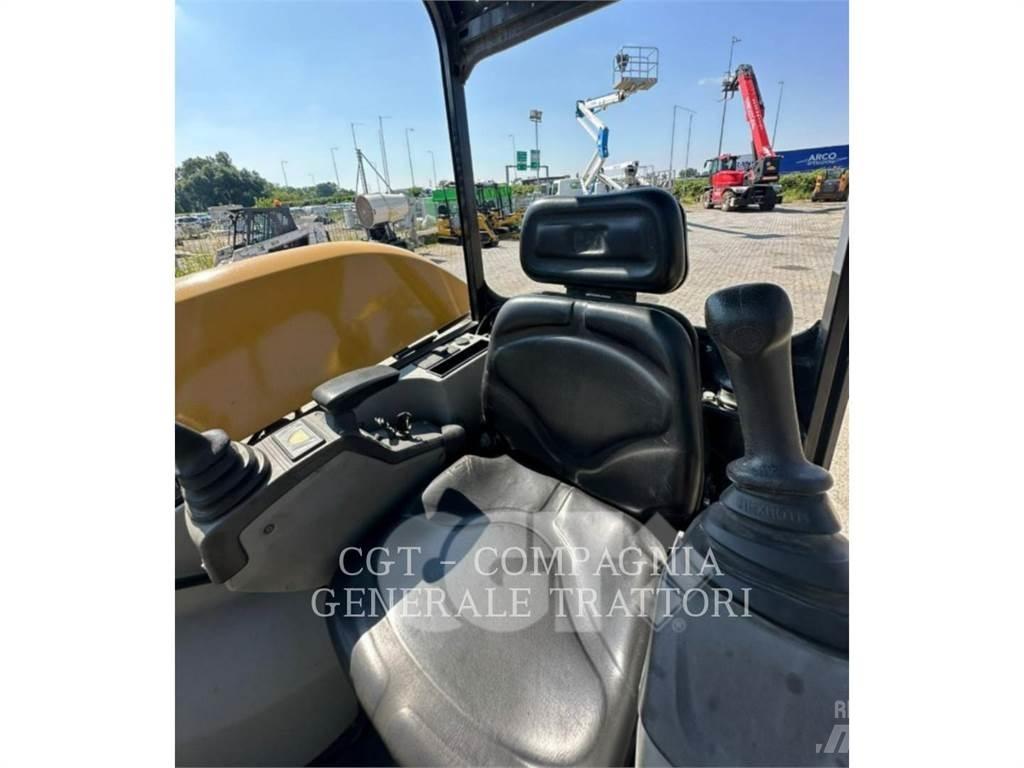 CAT 302.7DCR Beltegraver