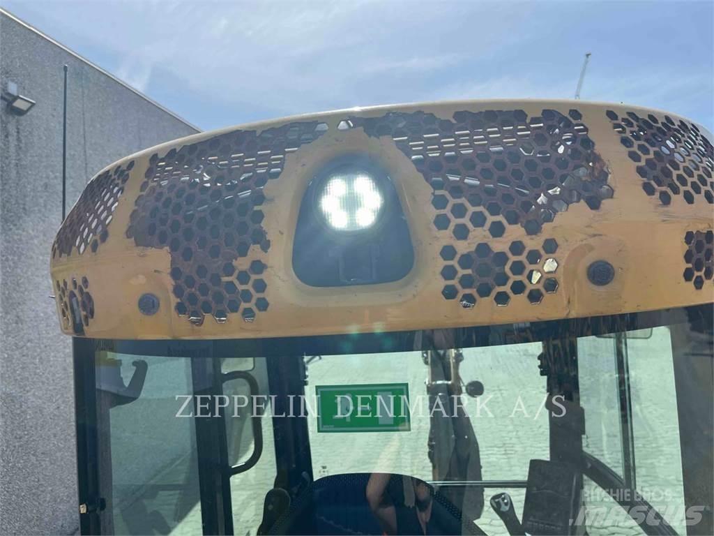 CAT 30205CR Beltegraver