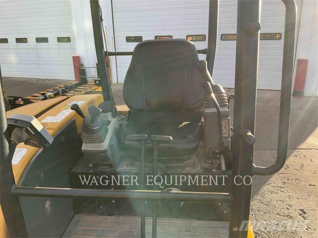 CAT 303.5E2 Beltegraver