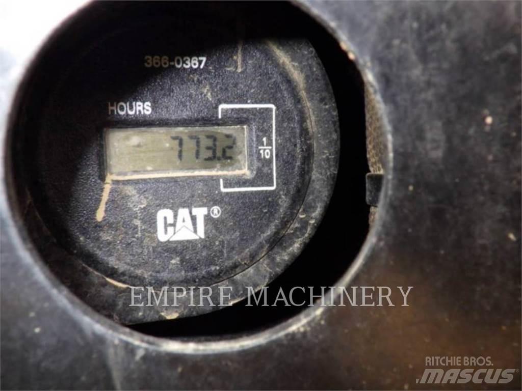 CAT 304E2 Beltegraver