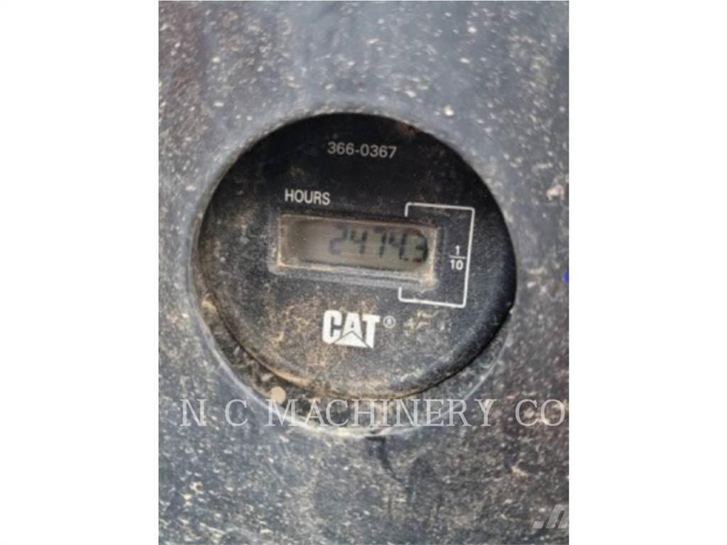 CAT 304E2 CRCB Beltegraver
