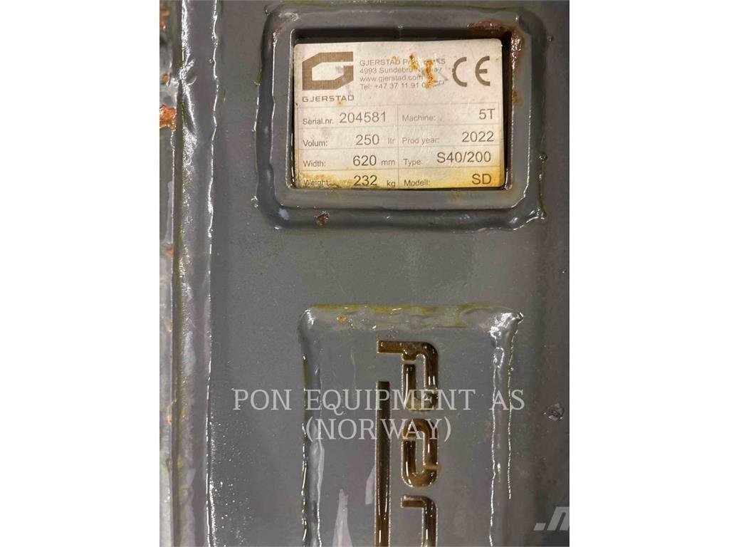 CAT 30507CR Beltegraver