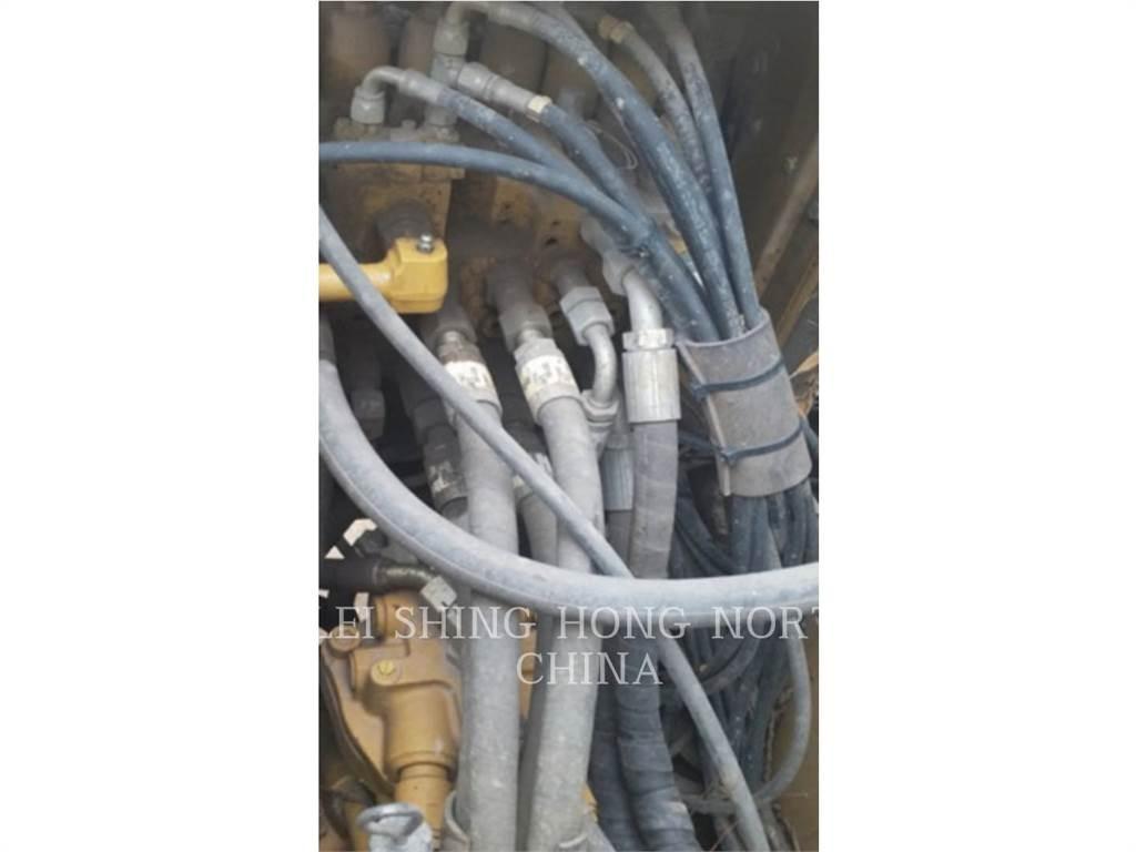 CAT 313D2GC Beltegraver