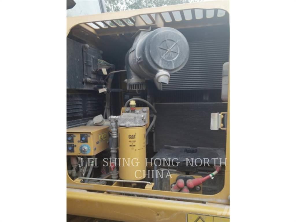 CAT 313D2GC Beltegraver