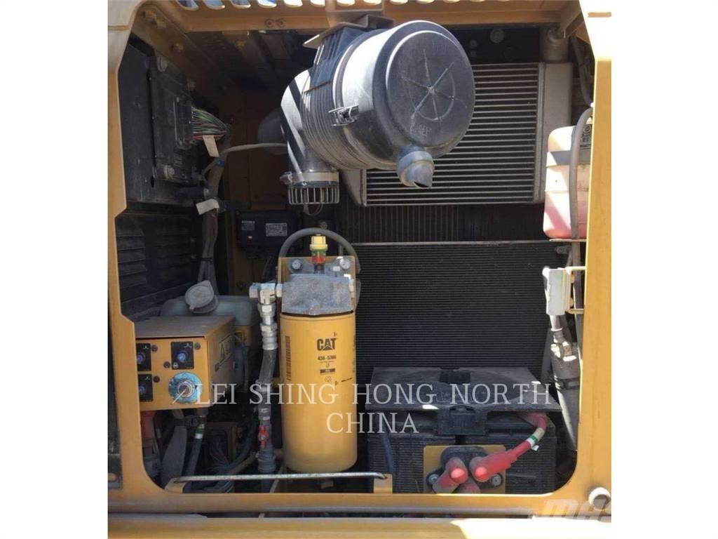 CAT 313D2GC Beltegraver