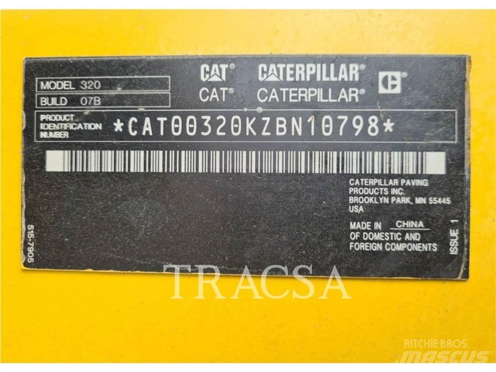 CAT 320 Beltegraver