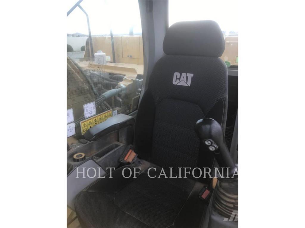 CAT 320 Beltegraver