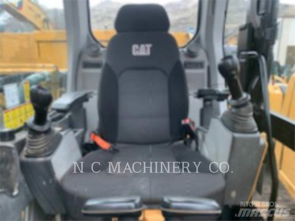 CAT 320 Beltegraver