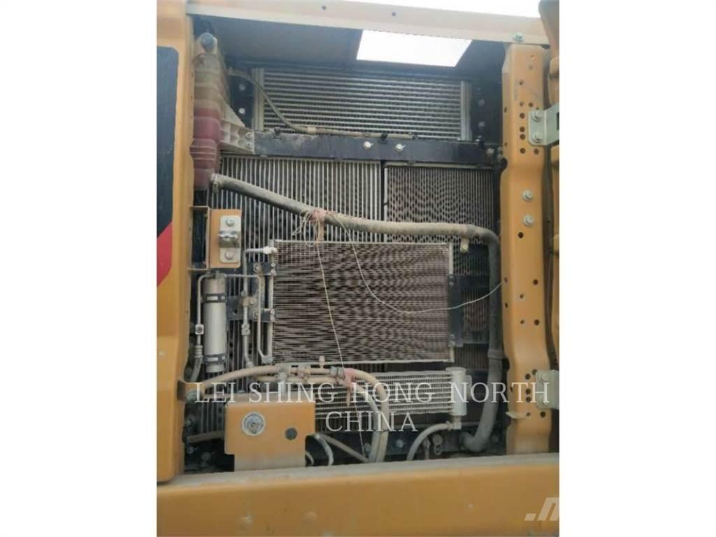 CAT 320-07 Beltegraver