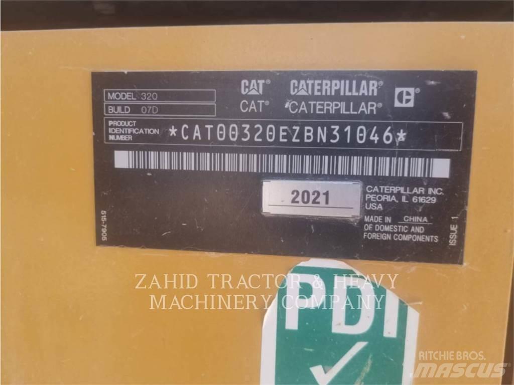 CAT 320-07D Beltegraver