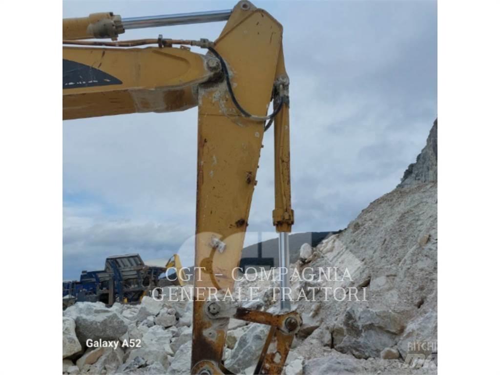 CAT 320B Beltegraver