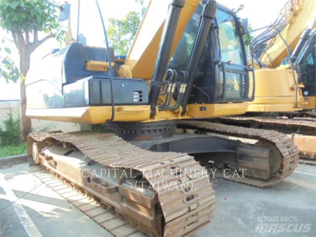 CAT 320D2 Beltegraver