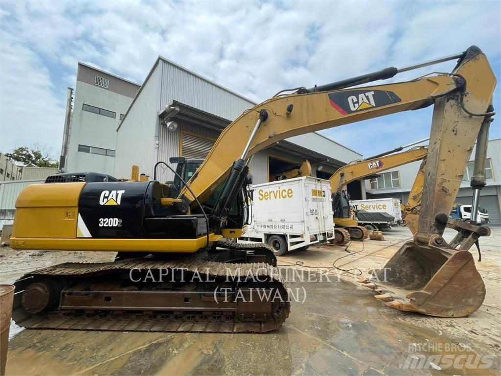 CAT 320D2 Beltegraver