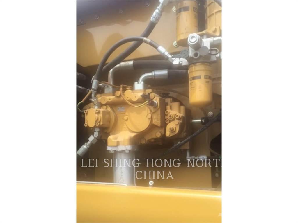 CAT 320D2 Beltegraver