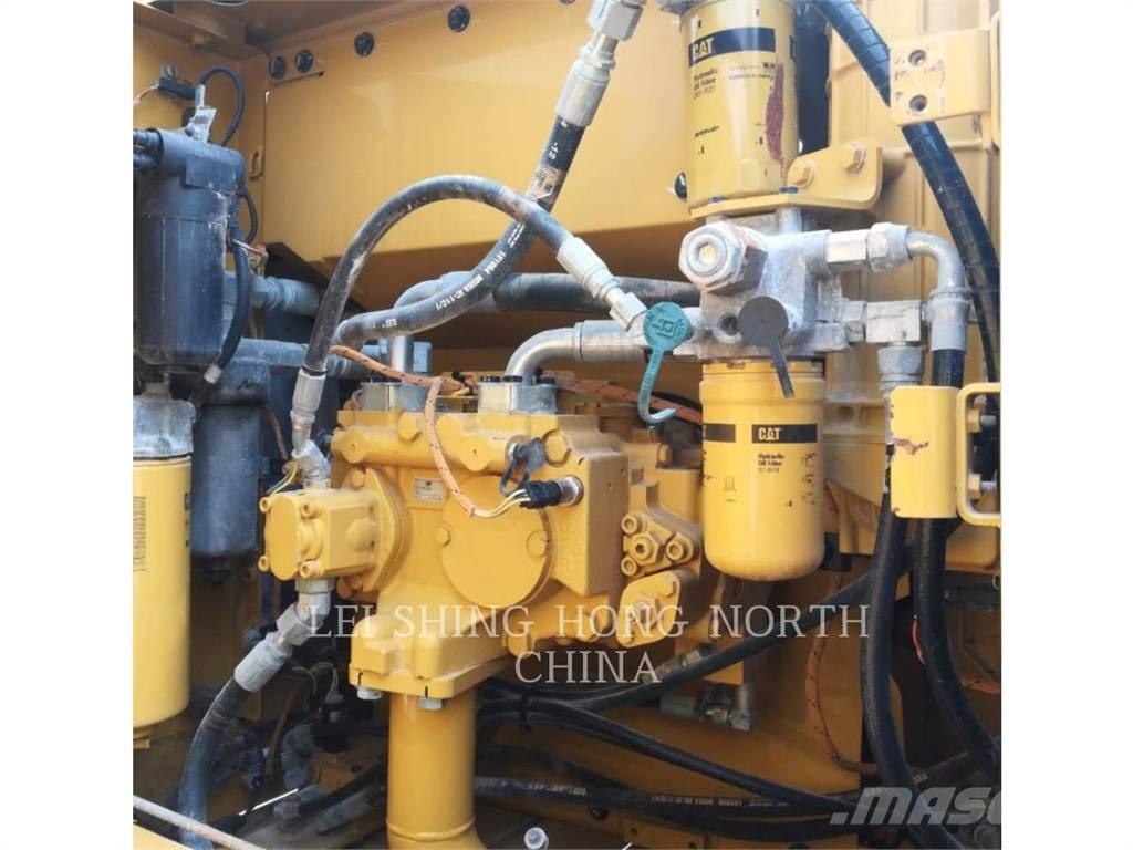 CAT 320D2 Beltegraver