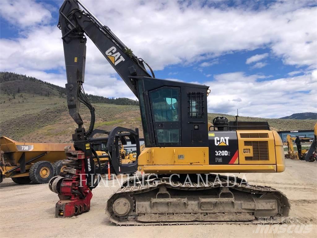 CAT 320D2 FM Gravemaskiner