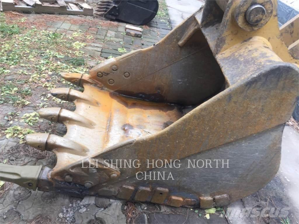 CAT 320D2GC Beltegraver