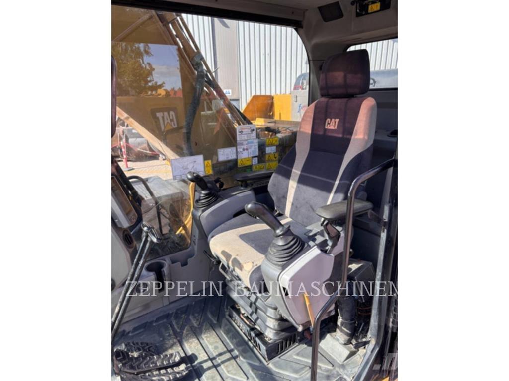 CAT 320EL Beltegraver