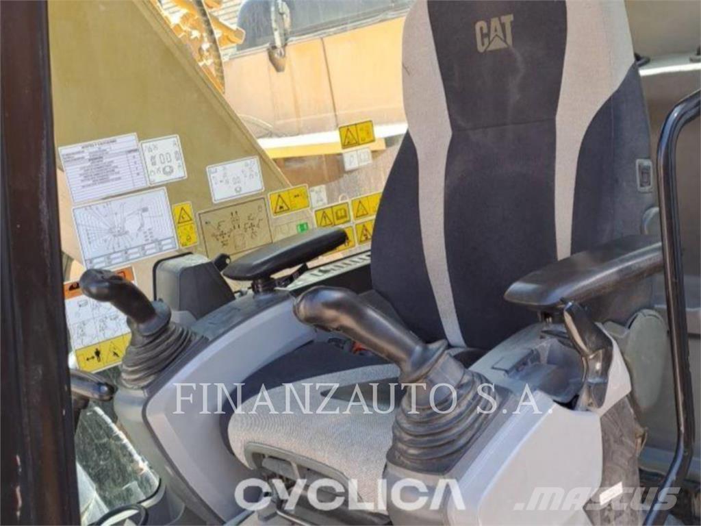 CAT 320EL IHC LANE 1 Beltegraver