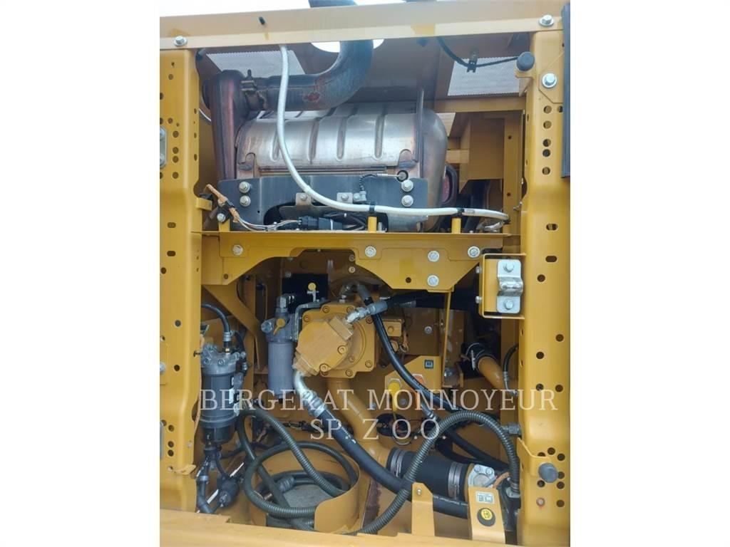 CAT 323 Beltegraver