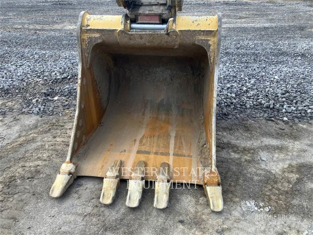 CAT 323 Beltegraver
