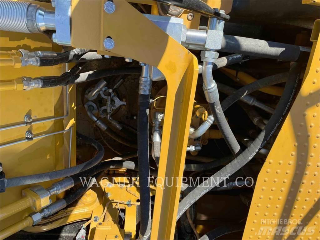CAT 323 Beltegraver