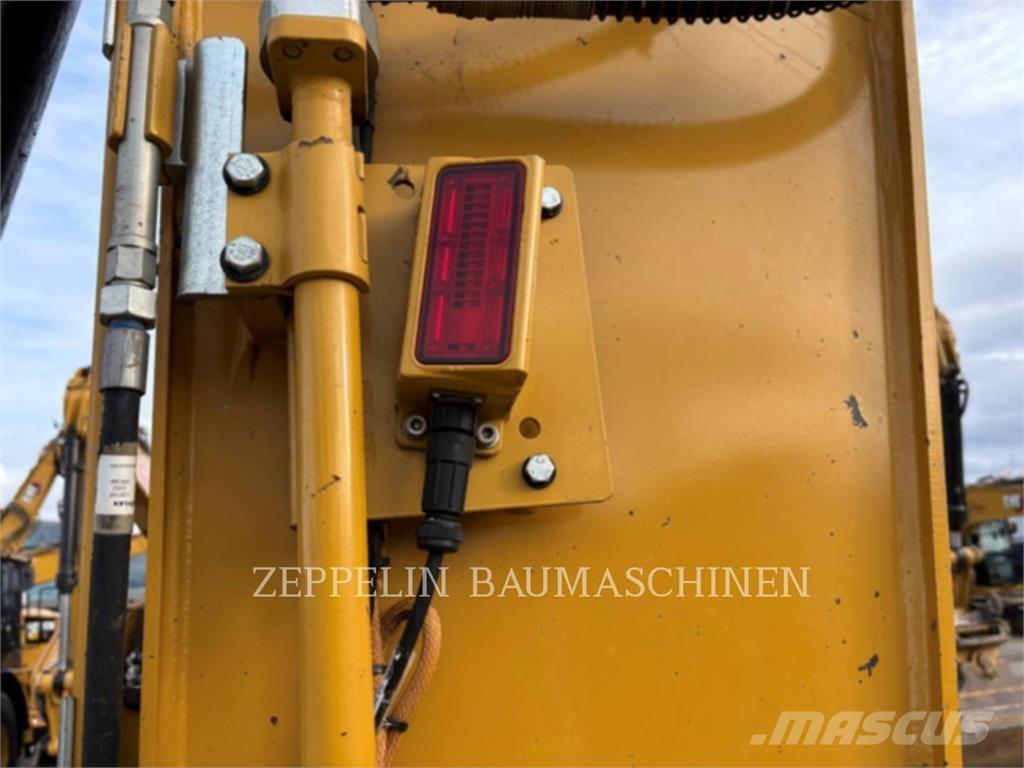 CAT 323-07D Beltegraver