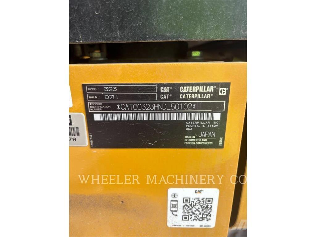 CAT 323 CF Beltegraver