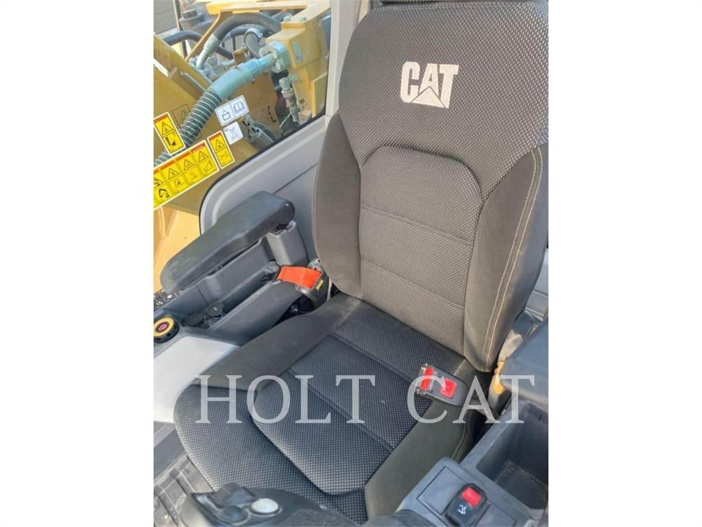 CAT 323 TC Beltegraver