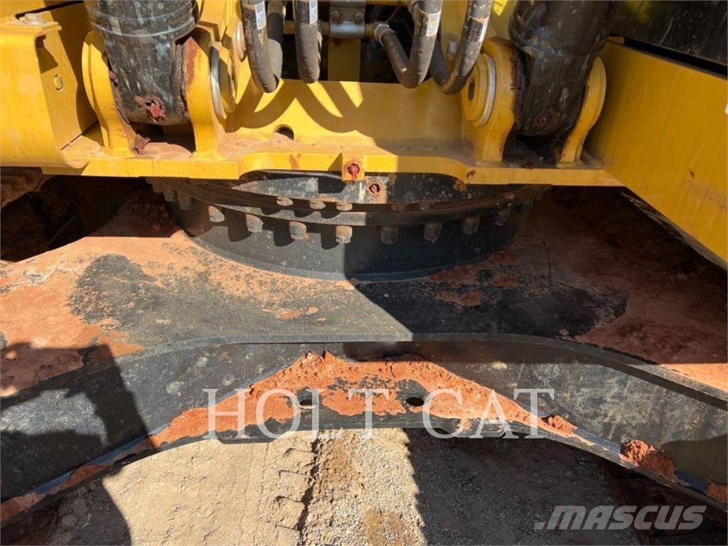 CAT 323 TC Beltegraver