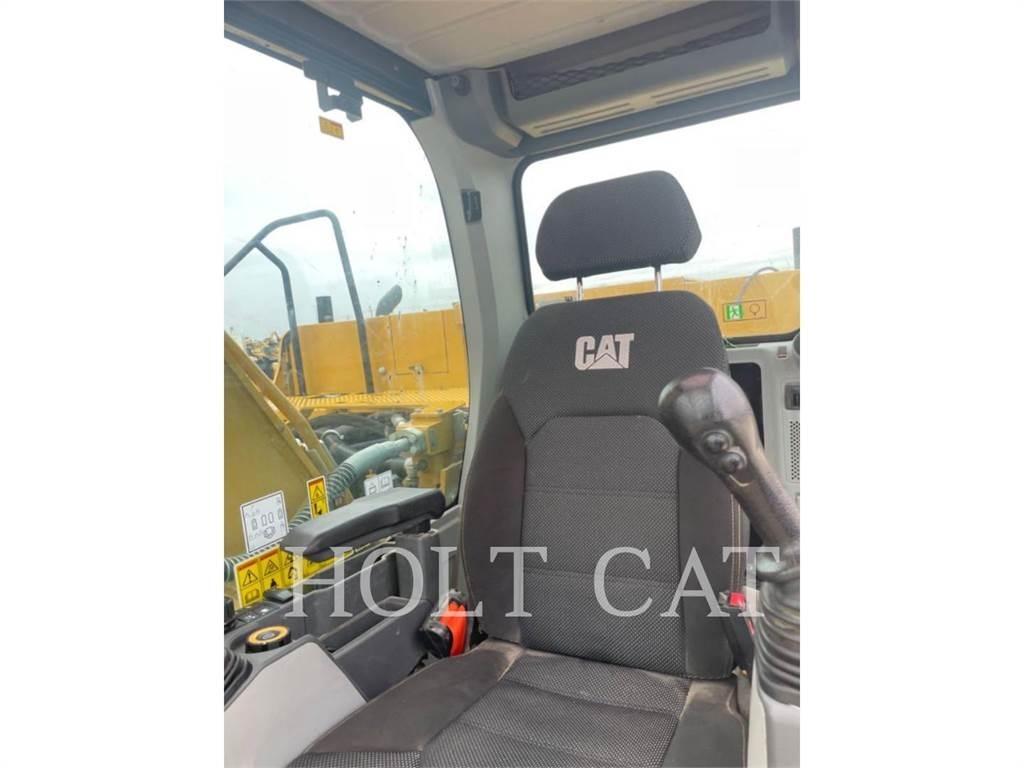 CAT 323 TC3 Beltegraver