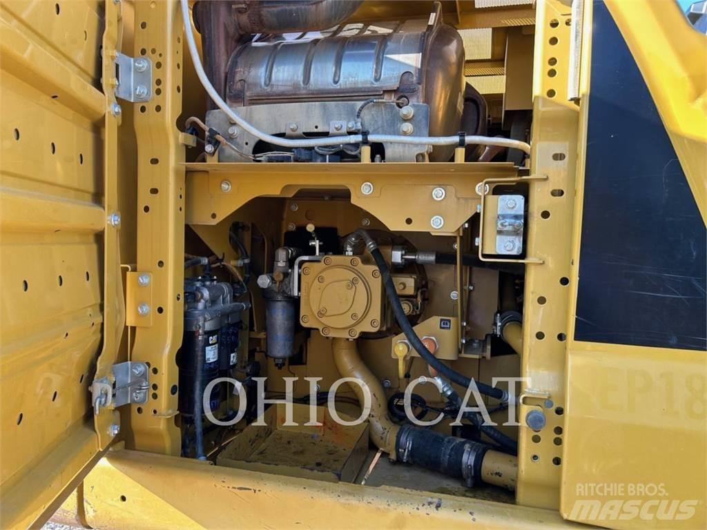 CAT 323 TCS Beltegraver