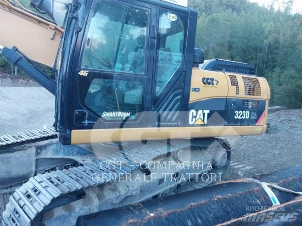 CAT 323DSA Beltegraver