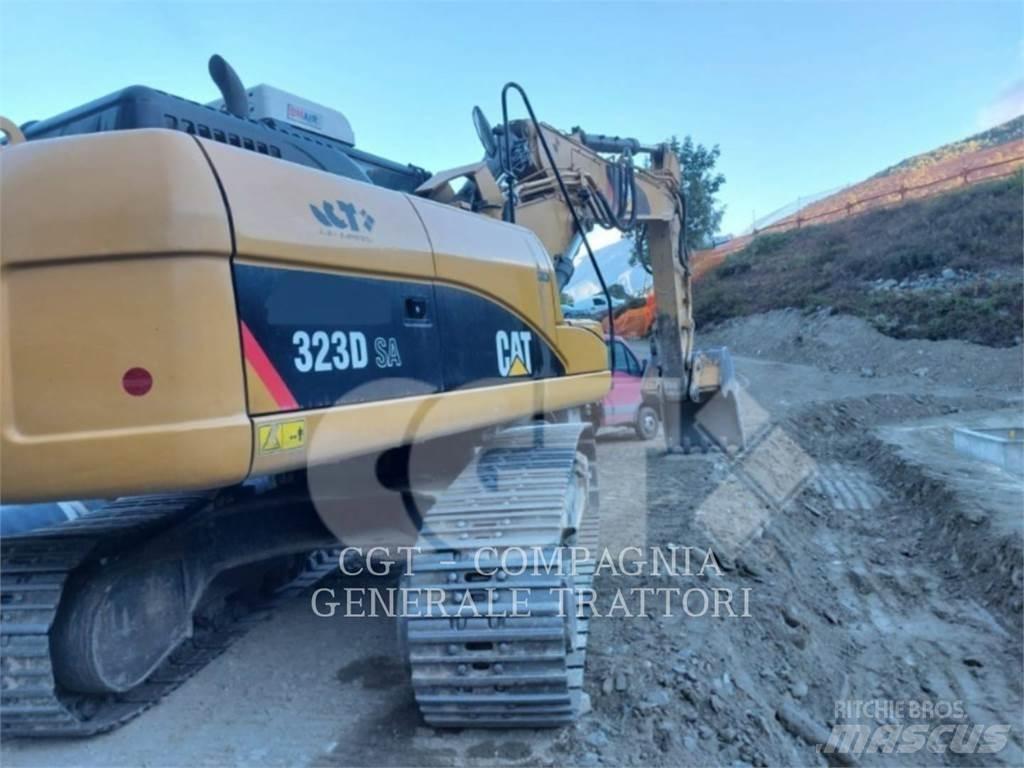 CAT 323DSA Beltegraver