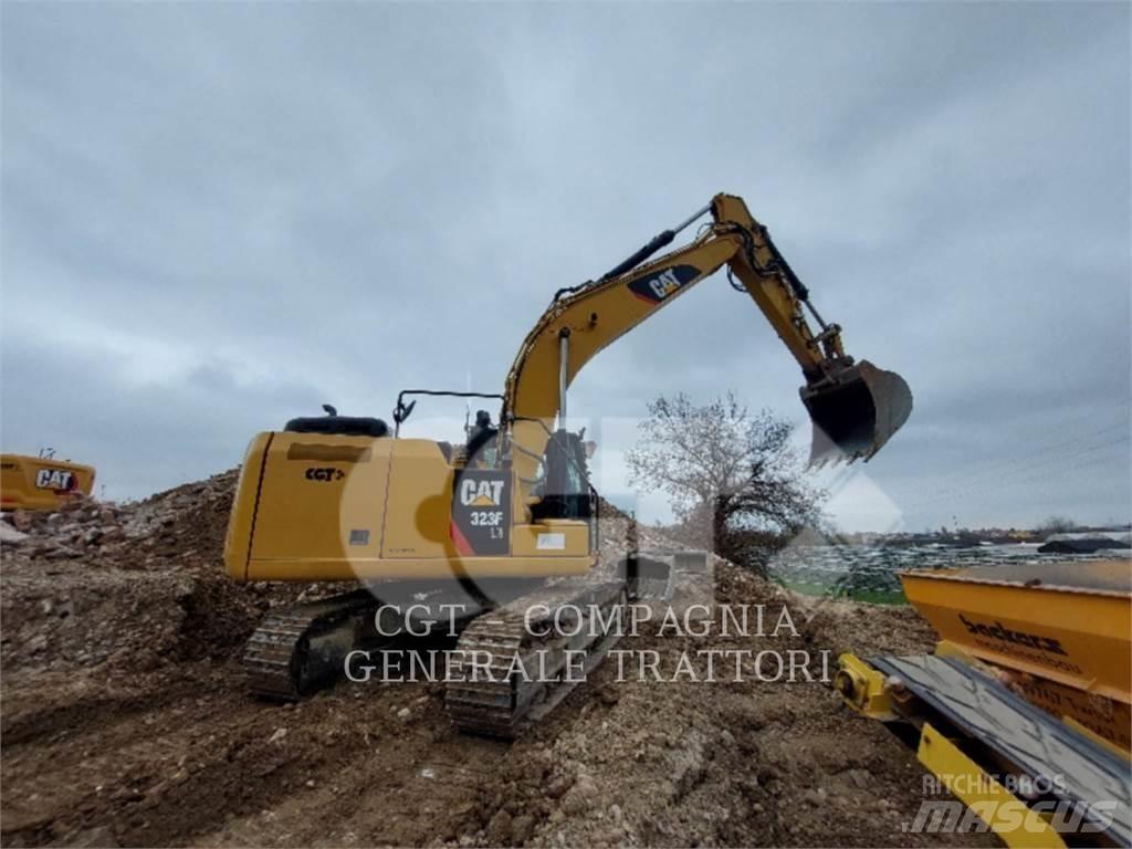 CAT 323F Beltegraver