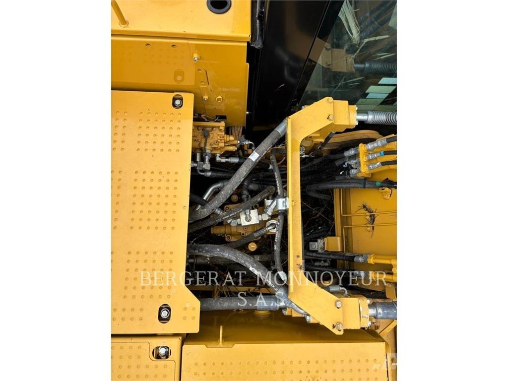 CAT 323F Beltegraver