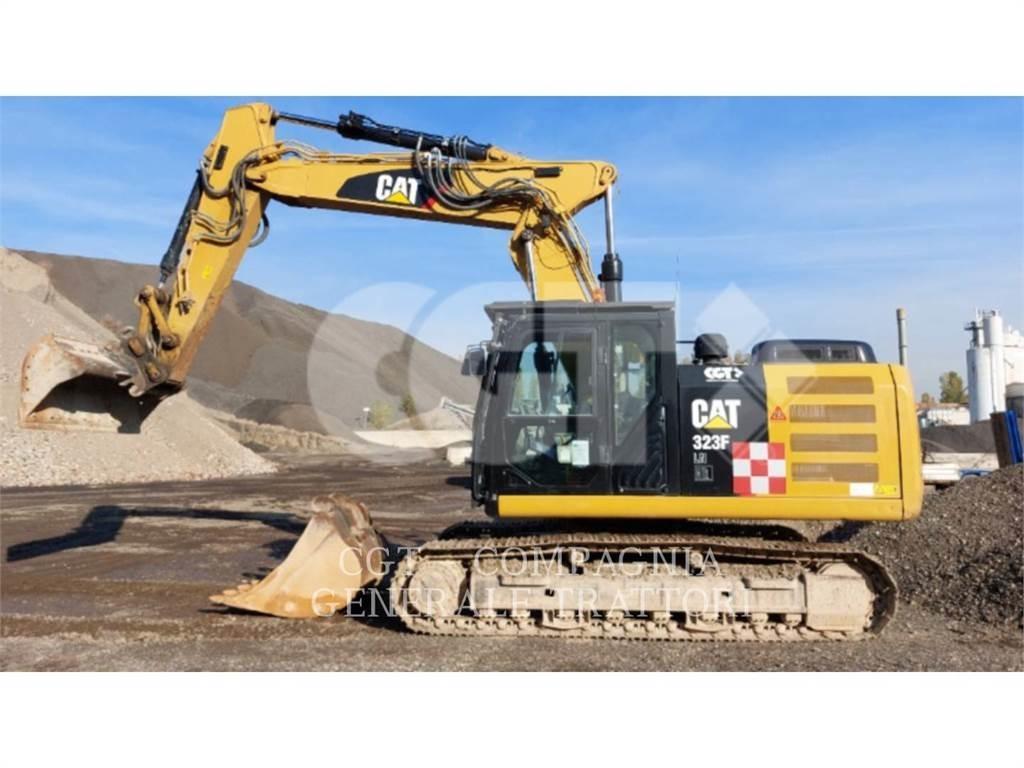CAT 323F Beltegraver