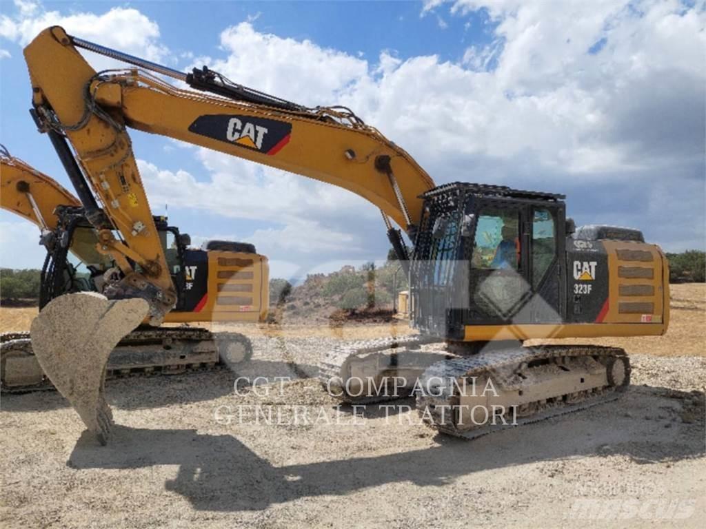 CAT 323F Beltegraver