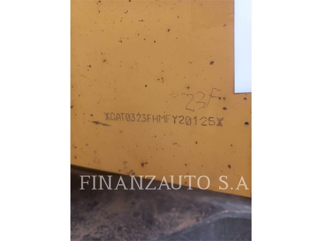 CAT 323F Beltegraver
