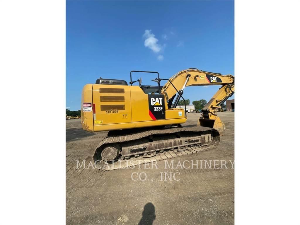 CAT 323FL Beltegraver