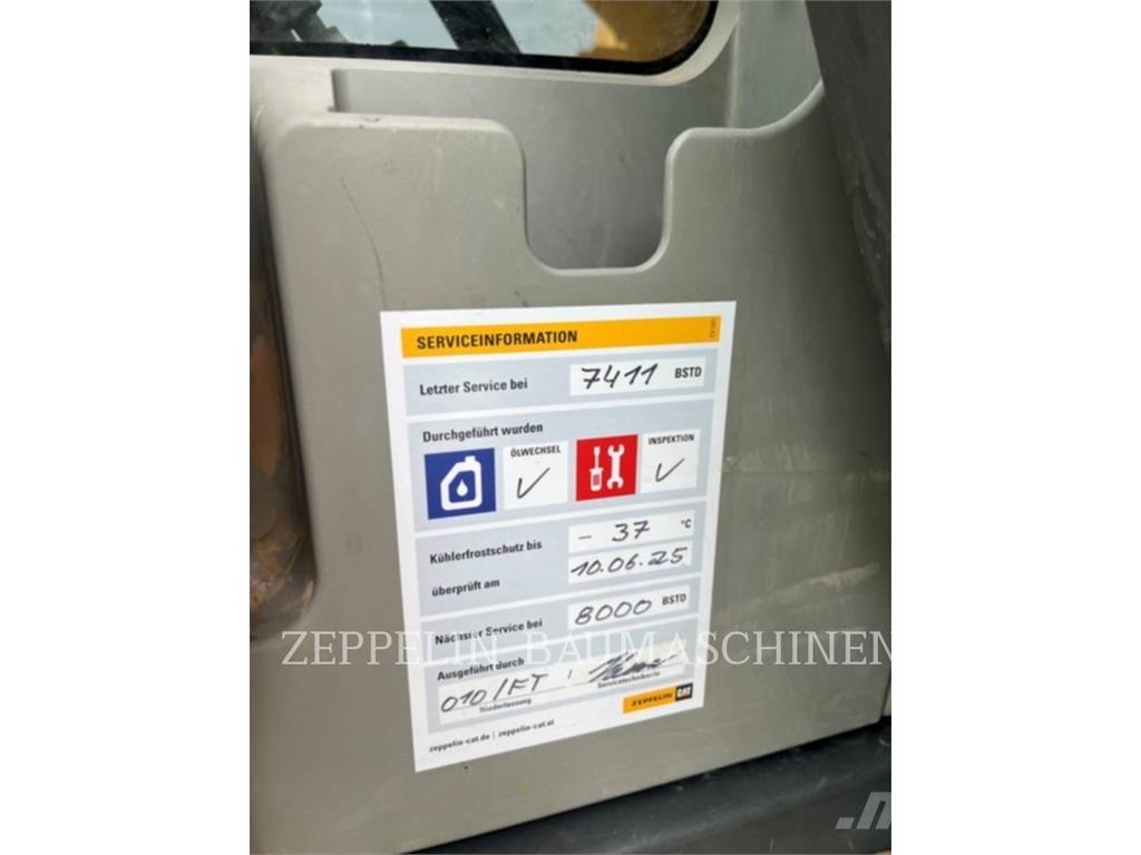 CAT 323FL Beltegraver