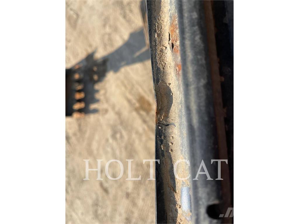 CAT 323FL Beltegraver